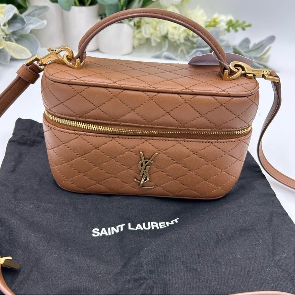 SOLD!!!!!!Women Saint Laurent YSL Gabby, lambskin vanity bag with shoulder strap - Picture 2 of 13